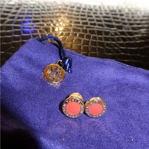 PEACH WITH GOLD CIRCLED TORY BURCH EARRINGS!